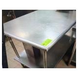 SS WORK TABLE WITH UNDERSELF