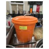 SALAD SPINNER