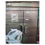 TRUE SS 2 DOOR FREEZER