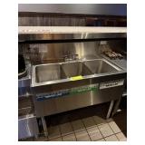 GLASS TENDER SS UNDERCOUNTER 3 COMPARTMENT SINK
