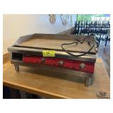AVANTCO 30 INCH GRIDDLE