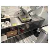 SS WORK TABLE W UNDERSHELF