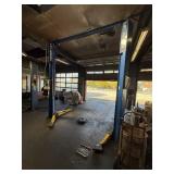 ROTARY 10,000 LB CAR LIFT