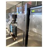 TRAULSEN SINGLE DOOR REFRIGERATOR