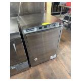 CHAMPION UNDERCOUNTER DISH WASHER