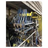 SCAFFOLDING LEGS W WHEELS