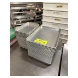 ASSORTED SMALL SHEET PANS