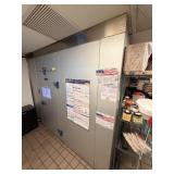 MR.WINTER 9 FT X 9 FT WALK IN BOX W/ KEEPRITE FAN