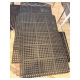 BLACK RUBBER MATS