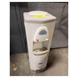 WHITE WATER FOUNTAIN