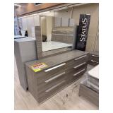 BROWN 6 DRAWER DRESSER WITH MIRROR