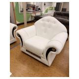 WHITE LEATHER CHAIR