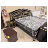 BLACK / GOLD QUEEN BED