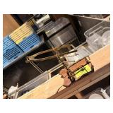 VINTAGE WINE BOTTLE HOLDER