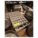 MUFFIN PANS