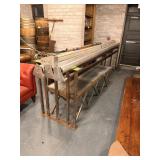 COMMUNITY TABLE BASE