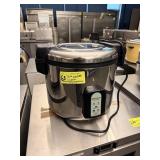 RICE MASTER RICE COOKER / WARMER