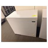 MAGIC CHEF CHEST FREEZER