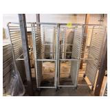 BAKERS RACK ON CASTER