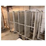 BAKERS RACK ON CASTER