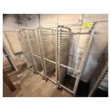BAKERS RACK ON CASTER
