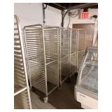 BAKERS RACK ON CASTER