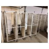 BAKERS RACK ON CASTER