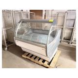 KAPLANLAR CURVED GLASSS 4 FT PASTRY CASE - MODEL: