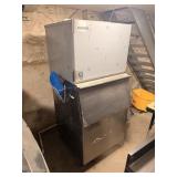 HOSHIZAKI ICE MAKER - MODEL KML-500MWJ