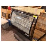 AVANTCO 4 FT CURVED GLASS DELI CASE