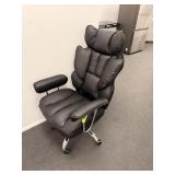 EXECUTIVE OFFICE CHAIR