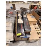 LOT OF FLOORING ON PALLET