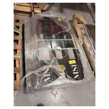 LOT OF FLOORING ON PALLET