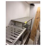 SS TABLE W UNDERSHELF