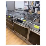 LG	30 Inch Slide-in Induction Smart Range with 5