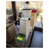 CAMBRO CONTAINERS W GREEN LID