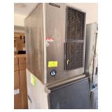 HOSHIZAKI ICE MAKER - MODEL: KM-501MAH