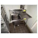 SS ONE COMPARTMENT SINK W DRAIN BOARD