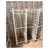 BAKERS RACK ON CASTER