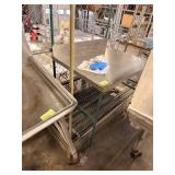 SS TOP TABLE W METRO UNDER SHELF