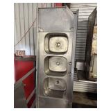 SS 3 COMPARTMENT SINK W DRAIN BOARD