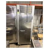 TRAULSEN SS SINGLE DOOR REFRIGERATOR - 612010