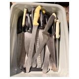 ASSORTED KNIVES