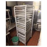 BAKERS RACK ON CASTER