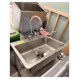 SS SINK W FAUCETS