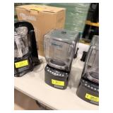 BLENDTEC BLENDER W/ 3 CUPS