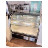 MARC 4 FT CURVED GLASS DELI CASE