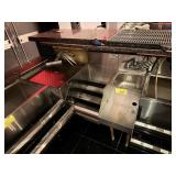 KROWNE UNDERBAR SS HAND SINK /. BOTTLE STEPS /