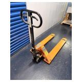 TITAN 5500 LBS PALLET JACK