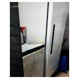 CHEST FREEZER